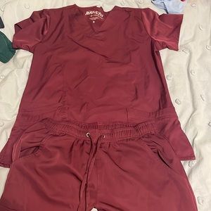Scrub set